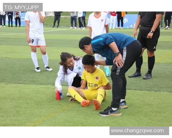 西安足球队配合问题引发热议球迷与专家各抒己见探讨未来发展